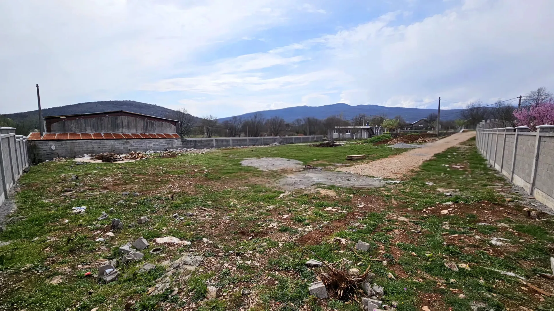 Prodaja, plac, 1757m², Bandići, Danilovgrad