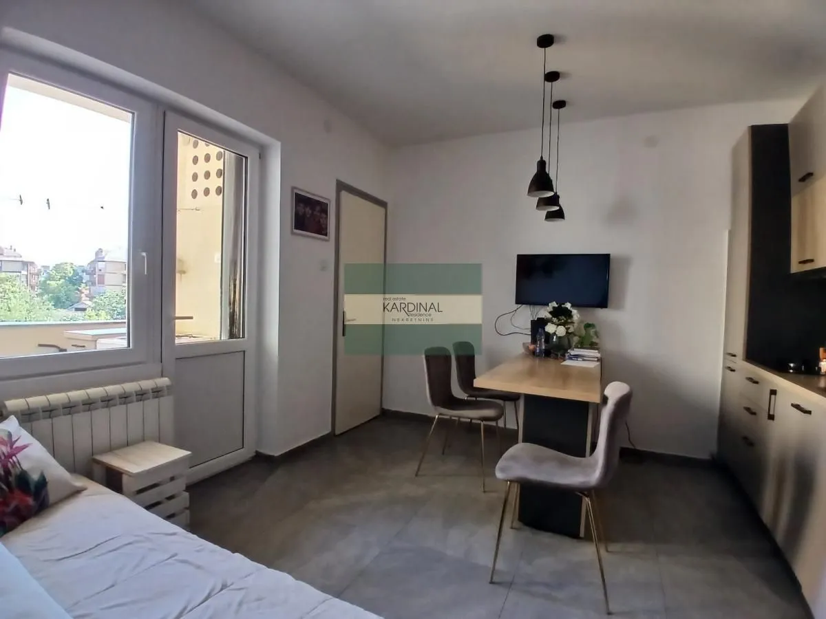 Prodaja, dvosoban stan, 62m², Jagodina, Srbija