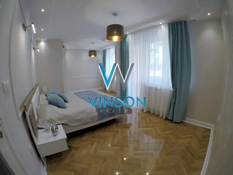 Izdavanje, trosoban stan, 130m², Grbavica, Novi Sad Sve Podlokacije
