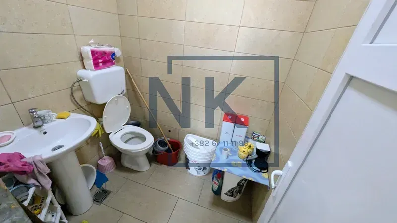 Rent, office space, 80m², Stari Aerodrom, Podgorica