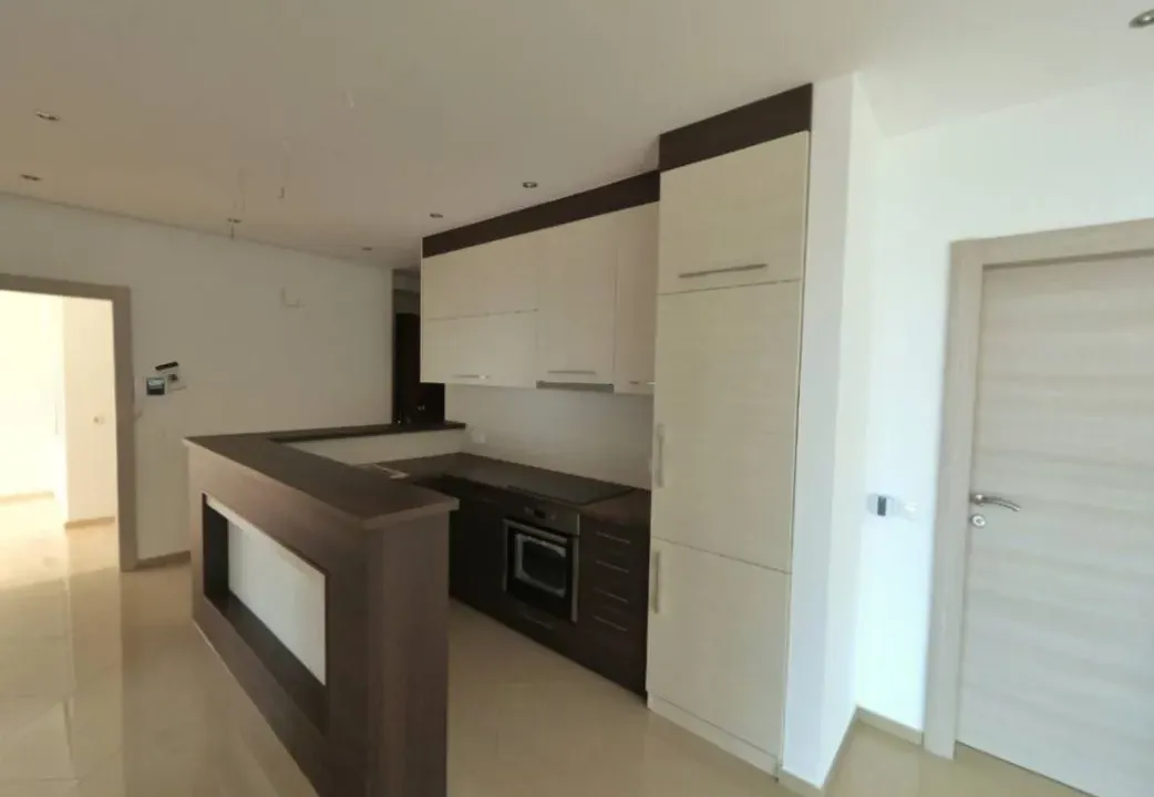 Sale, three bedroom apartment, 160m², Bečići, Budva