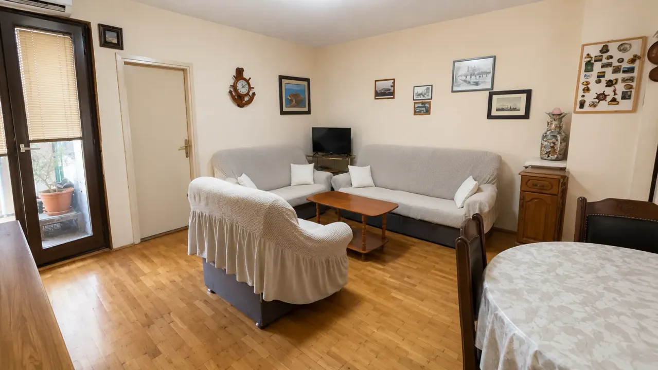 Prodaja, trosoban stan, 86m², Centar, Budva
