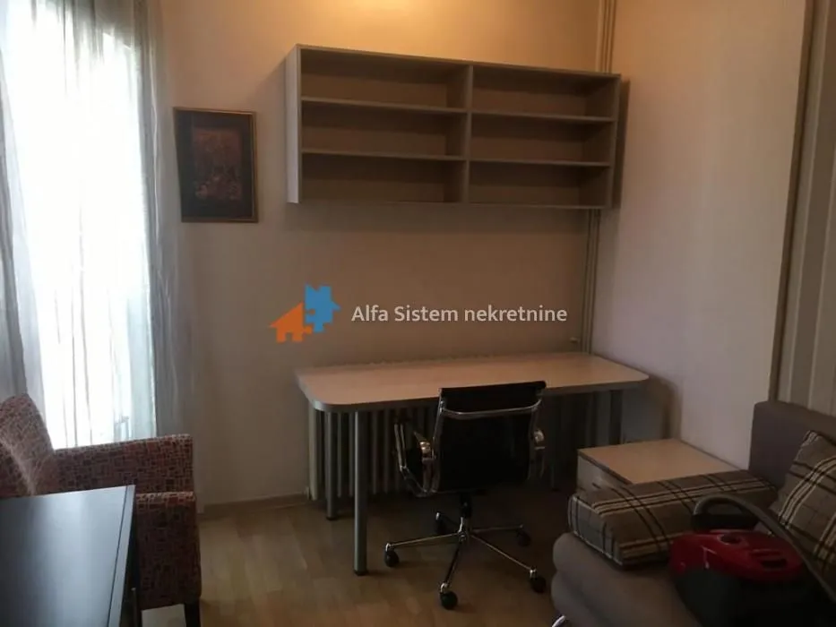 Rent, three bedroom apartment, 90m², Stari Grad, Beograd