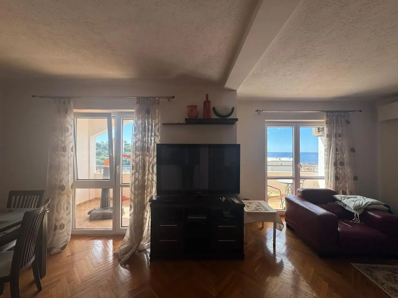 Prodaja, četvorosoban stan, 176m², Petrovac, Budva