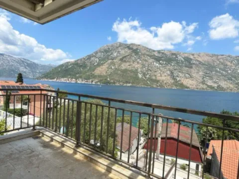 Prodaja,  kuća, 250m2, Stoliv, Kotor