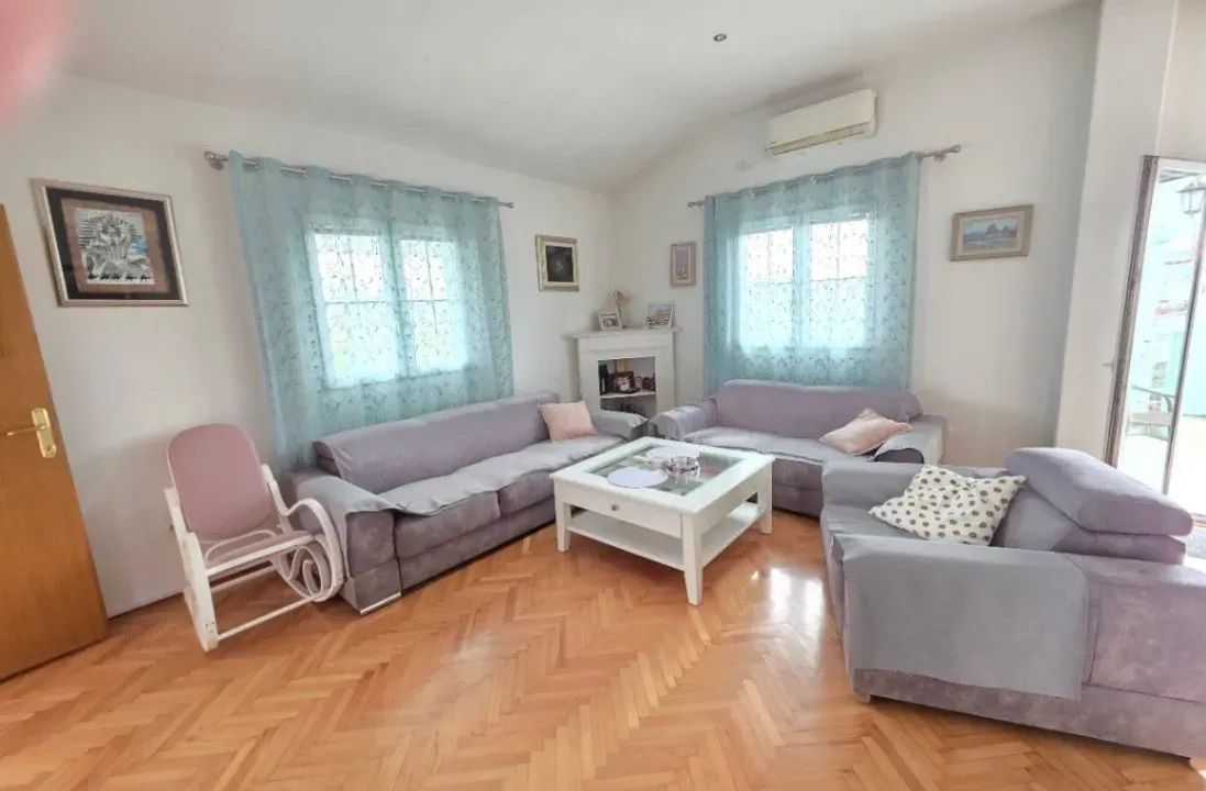 Rent, two bedroom apartment, 85m², Momišići, Podgorica