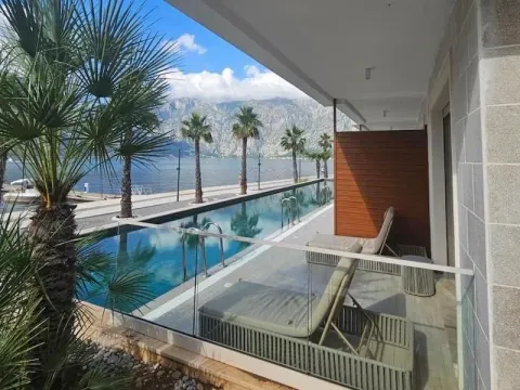 Sale, three bedroom apartment, 108m², Stoliv, Kotor - image 2