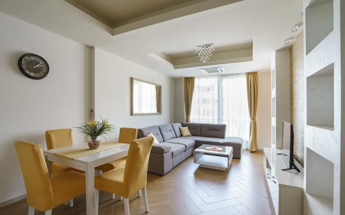 Izdavanje, jednosoban stan, 50m², Budva, Crna Gora