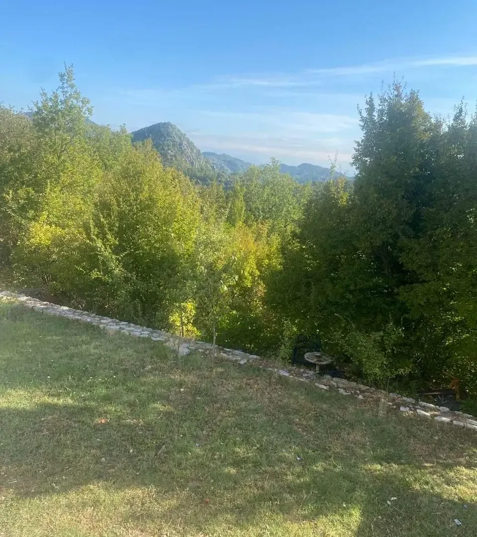 Sale, four bedroom apartment, 350m², Crmnica, Bar