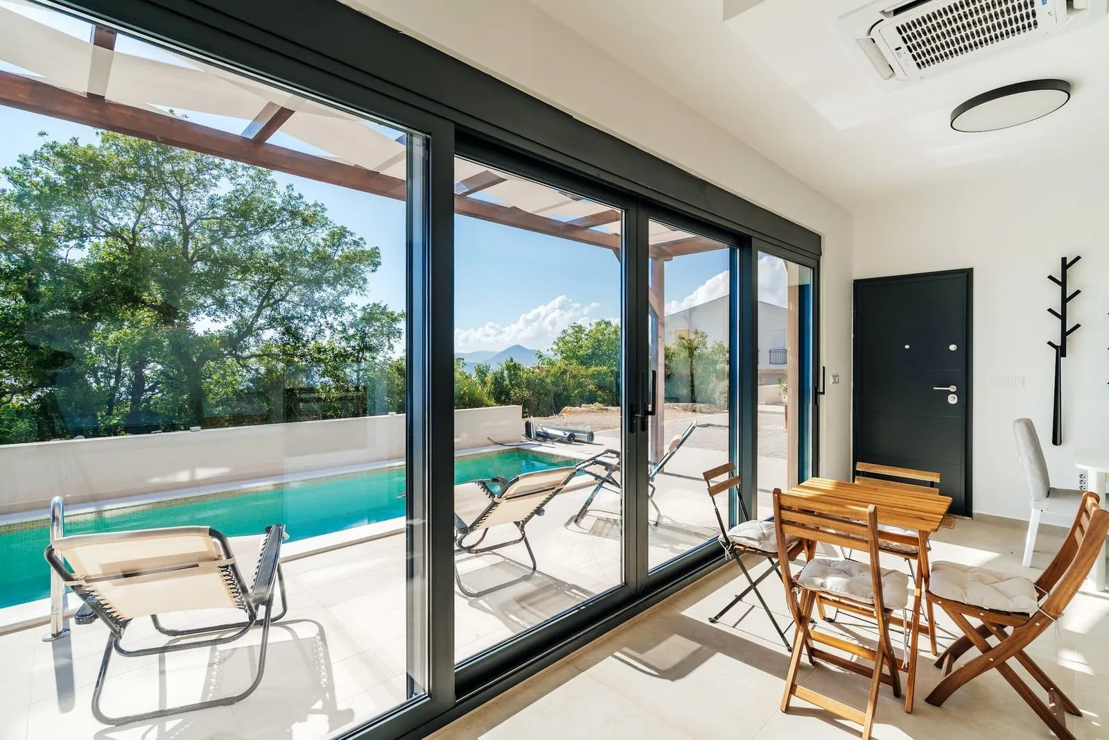 Prodaja, kuća, 114m², Blizikuće, Budva