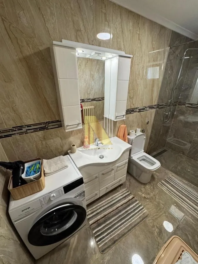 Izdavanje, dvosoban stan, 66m², Liman 3, Novi Sad Sve Podlokacije