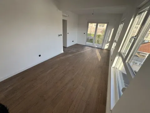 Prodaja, jednosoban stan, 44m², Donja Lastva, Tivat - image 3