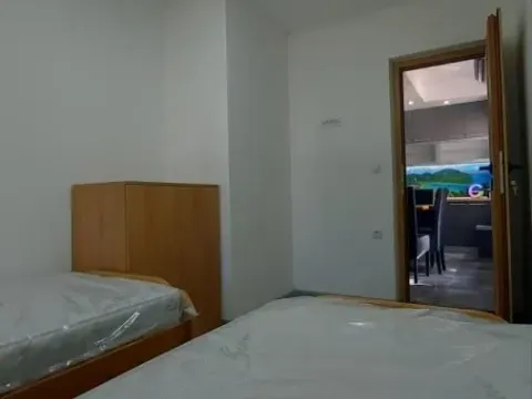 Izdavanje, trosoban stan, 56m², Durlan, Niš - image 9