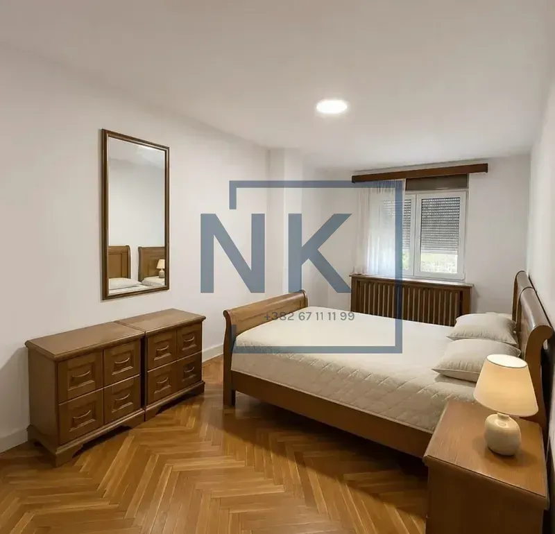Izdavanje, kuća, 250m², Stari Aerodrom, Podgorica
