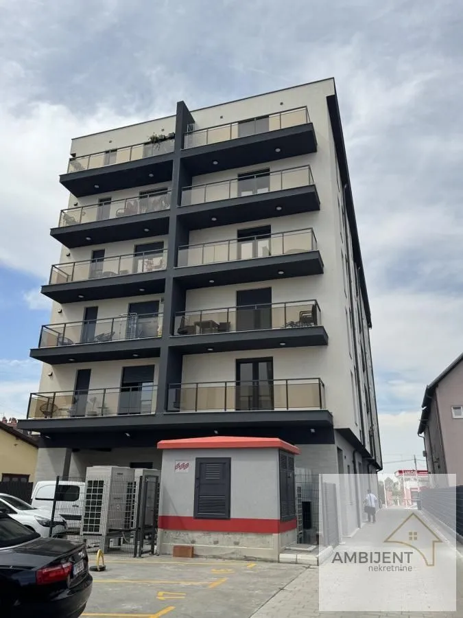 Prodaja, trosoban stan, 74m², Novi Banovci, Stara Pazova