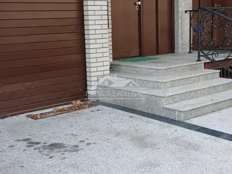 Prodaja, stan, 252m², Zvezdara Sve Podlokacije, Beograd - image 8