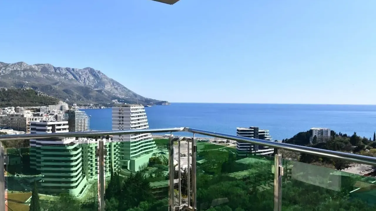 Sale, two bedroom apartment, 72m², Bečići, Budva