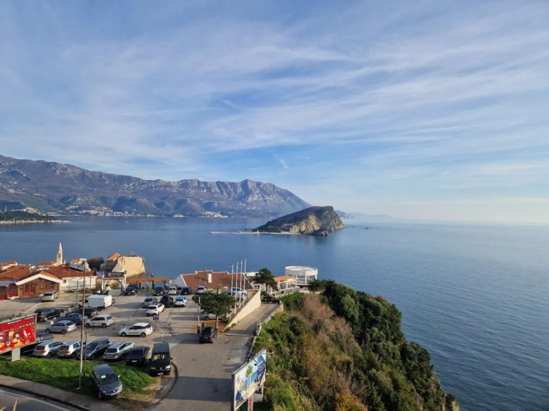 Prodaja, dvosoban stan, 120m², Vidikovac, Budva