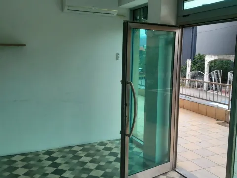 Izdavanje, poslovni prostor, 50m², Zabjelo, Podgorica - image 5