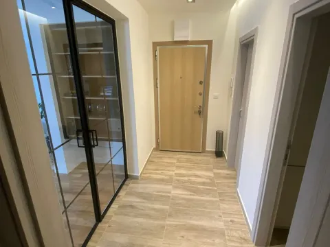 Izdavanje, dvosoban stan, 94m², Zabjelo, Podgorica - image 4