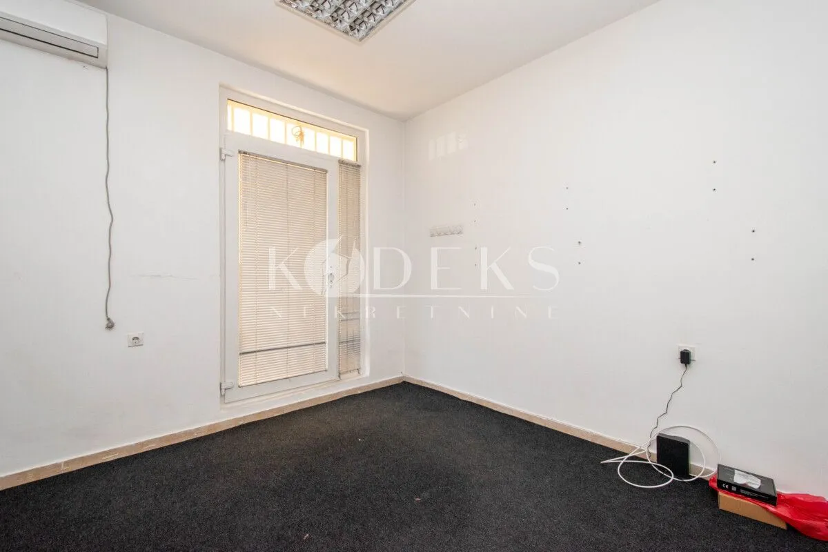 Izdavanje, poslovni prostor, 48m², Stara Varoš, Podgorica