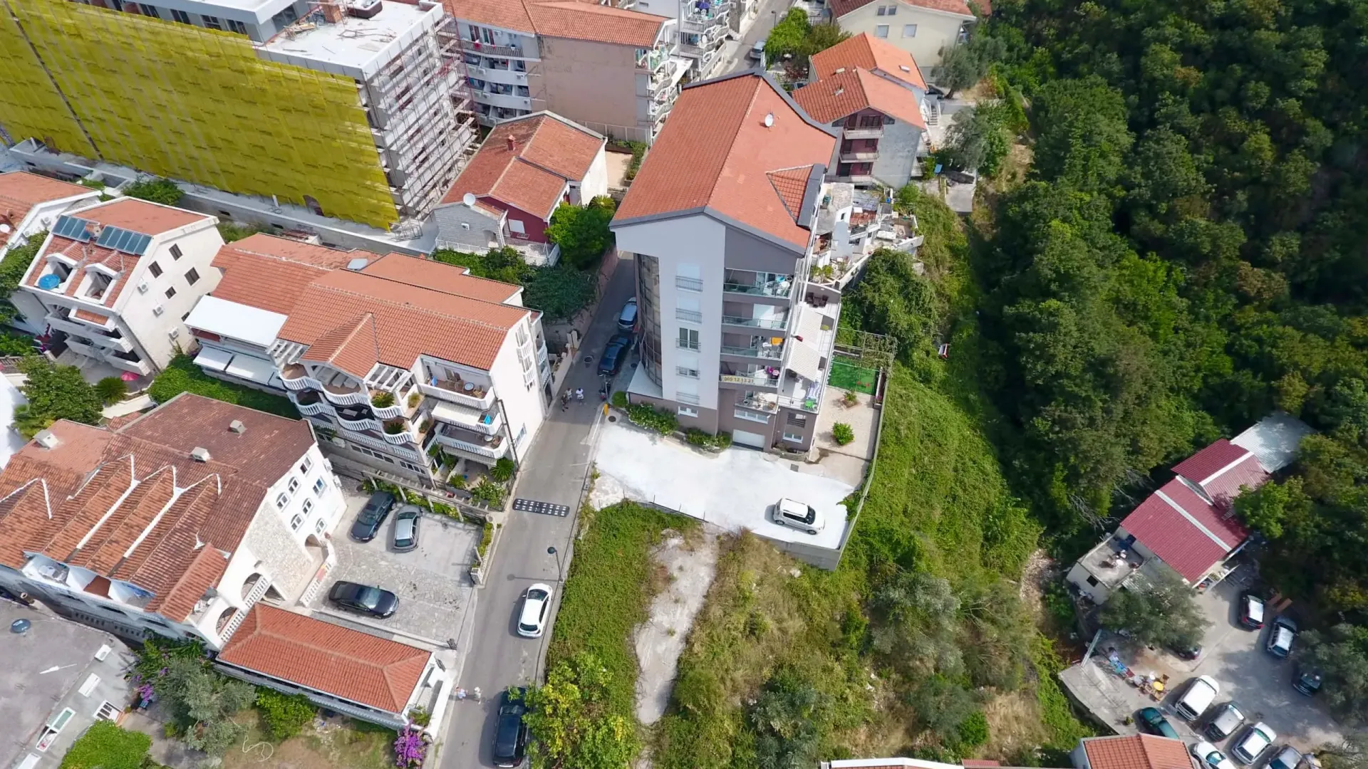 Prodaja, plac, 2000m², Bečići, Budva