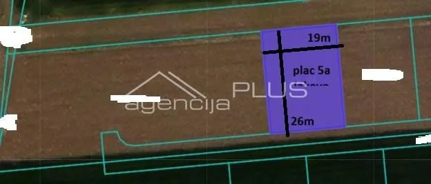 Katastarski plan prikazuje zemljište sa dimenzijama parcela.