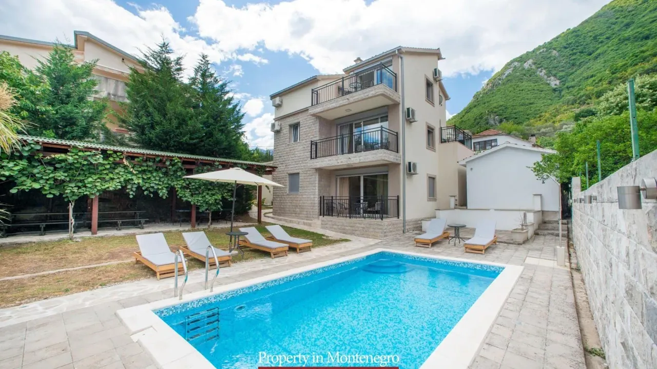 Prodaja, kuća, 350m², Stoliv, Kotor