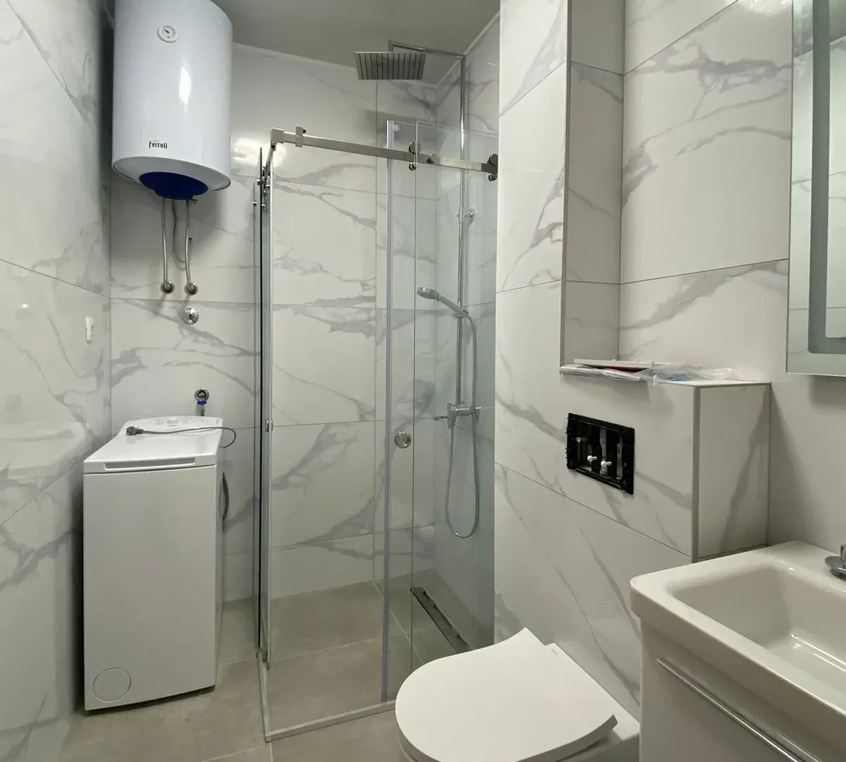 Rent, two bedroom apartment, 80m², Dumidran, Tivat