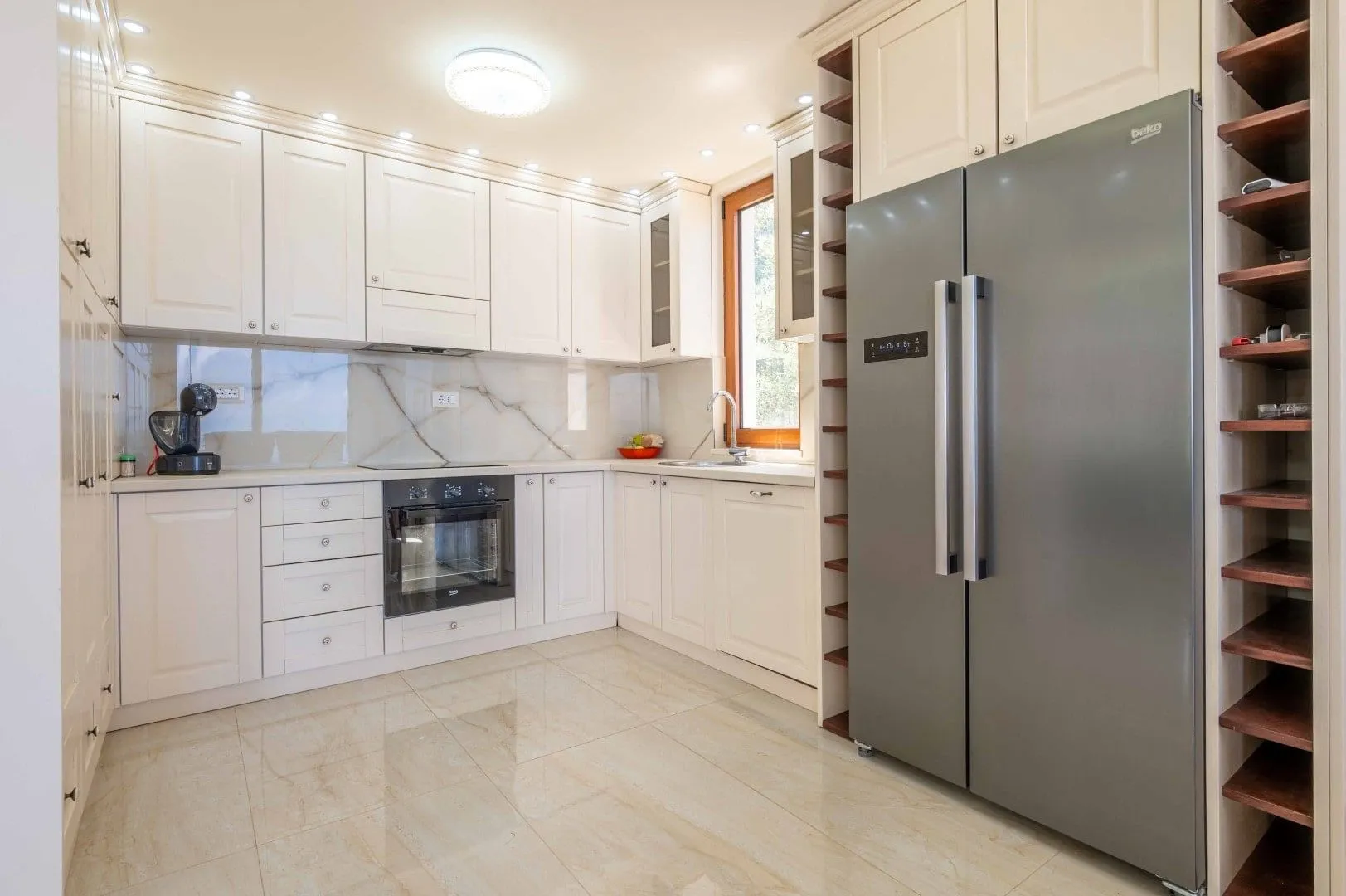 Sale, house, 335m², Blizikuće, Budva