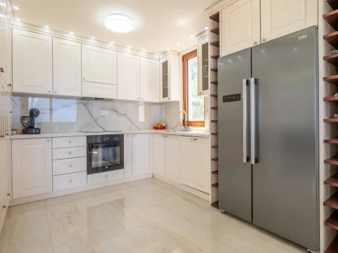 Sale, house, 335m², Blizikuće, Budva - image 13