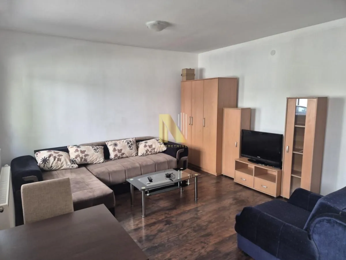 Izdavanje, jednosoban stan, 35m², Rotkvarija, Novi Sad Sve Podlokacije