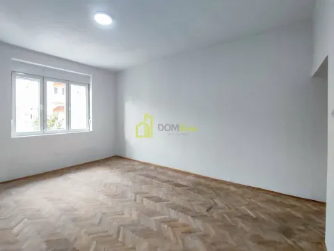Prodaja, jednosoban stan, 64m², Centar, Podgorica - image 13