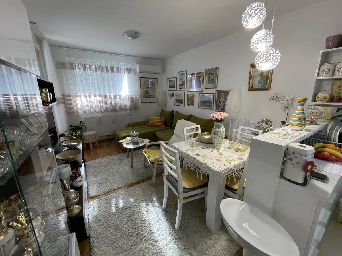 Prodaja, jednosoban stan, 39m², Salajka, Novi Sad Sve Podlokacije