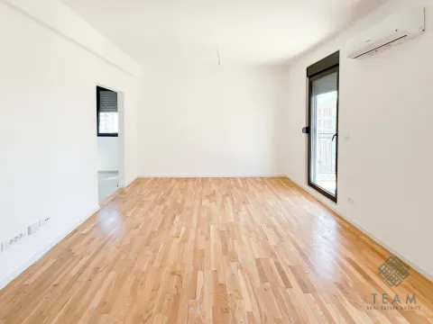 Rent, two bedroom apartment, 64m², Tološi, Podgorica - image 2