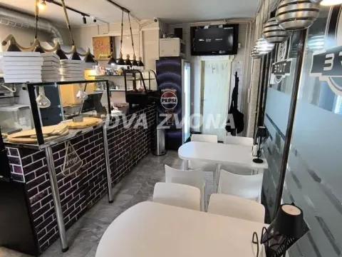 Izdavanje, poslovni prostor, 30m², Centar, Novi Sad - image 2