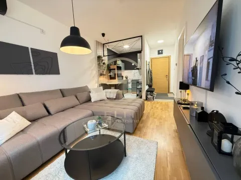 Prodaja, dvosoban stan, 36m², Avijatičarsko naselje, Novi Sad Sve Podlokacije - image 5