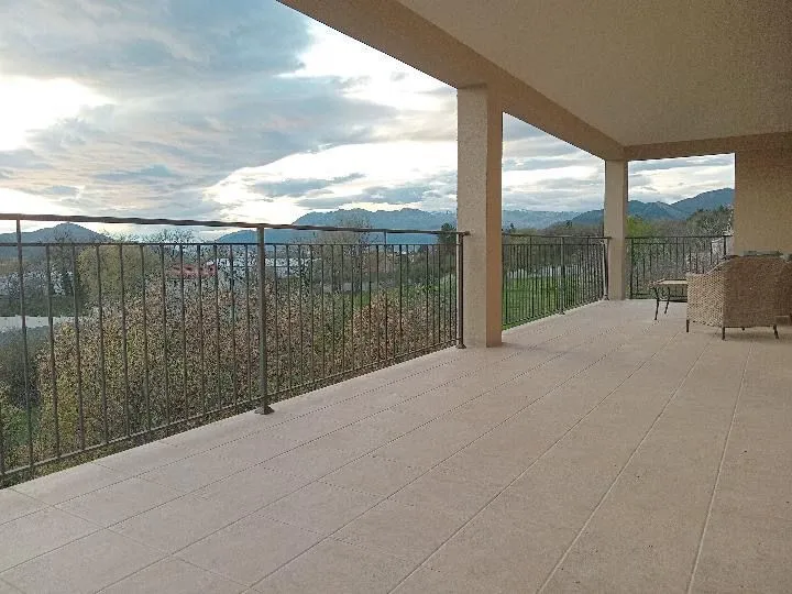 Rent, two bedroom apartment, 120m², Radanovići, Kotor