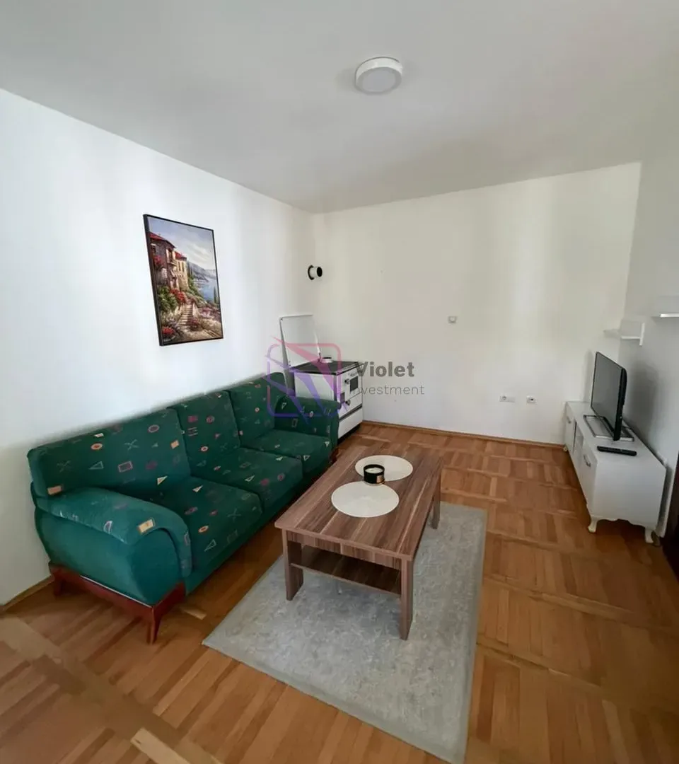 Izdavanje, jednosoban stan, 45m², Zlatica, Podgorica