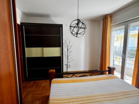 Rent, two bedroom apartment, 61m², Lazi, Budva - image 2