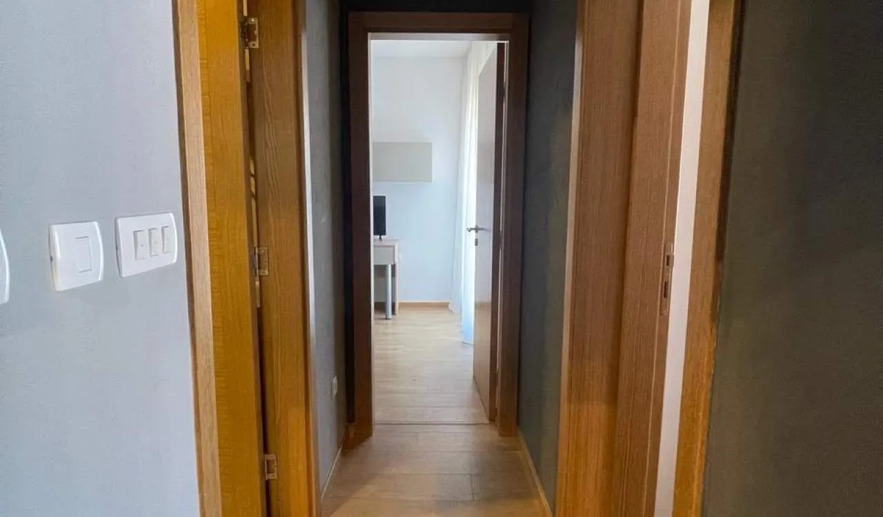 Prodaja, dvosoban stan, 58m², Podmaine, Budva