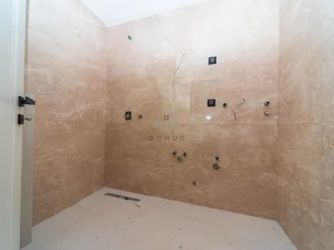 Izdavanje, poslovni prostor, 45m², Centar, Podgorica - image 6