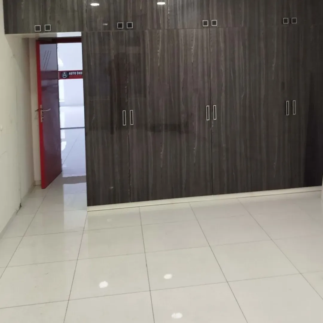 Izdavanje, jednosoban stan, 190m², Stari Grad, Beograd