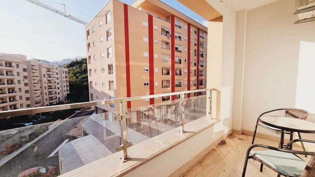 Sale, two bedroom apartment, 48m², Bečići, Budva