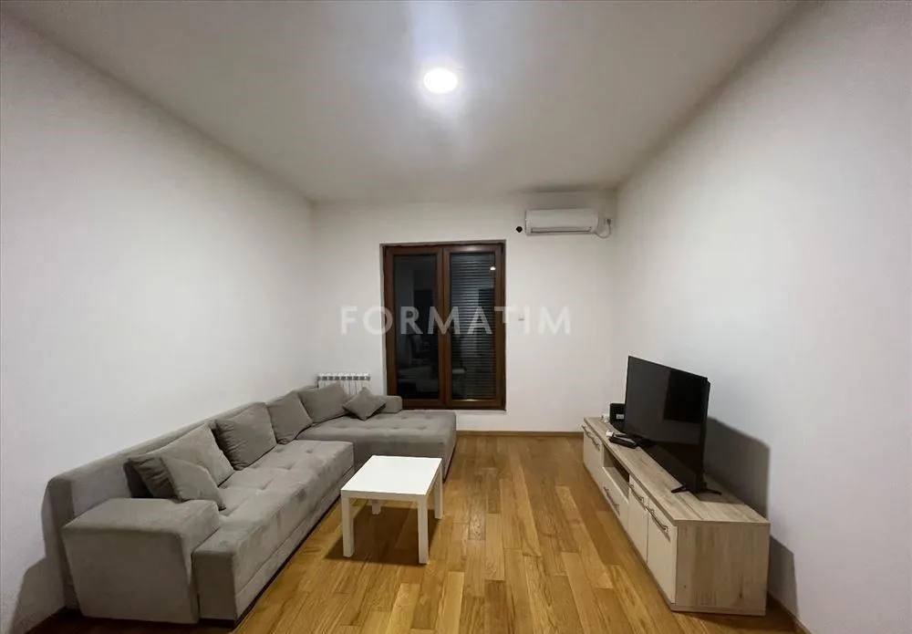 Izdavanje, dvosoban stan, 37m², Bulbulder, Zvezdara Sve Podlokacije