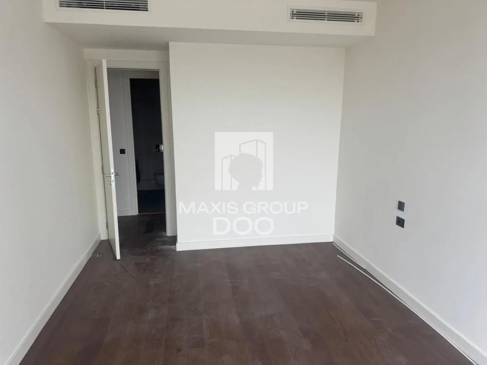 Prodaja, četvorosoban stan, 146m², Savski Venac, Beograd