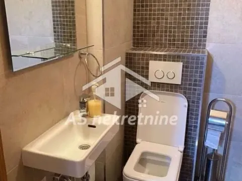 Rent, three bedroom apartment, 64m², Kalenić Pijaca, Vračar Sve Podlokacije - image 13