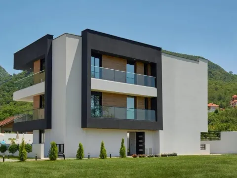 Sale, office space, 382m², Kotor, Crna Gora - image 26