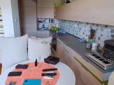 Izdavanje, dvosoban stan, 45m², Grbavica, Novi Sad Sve Podlokacije - image 3