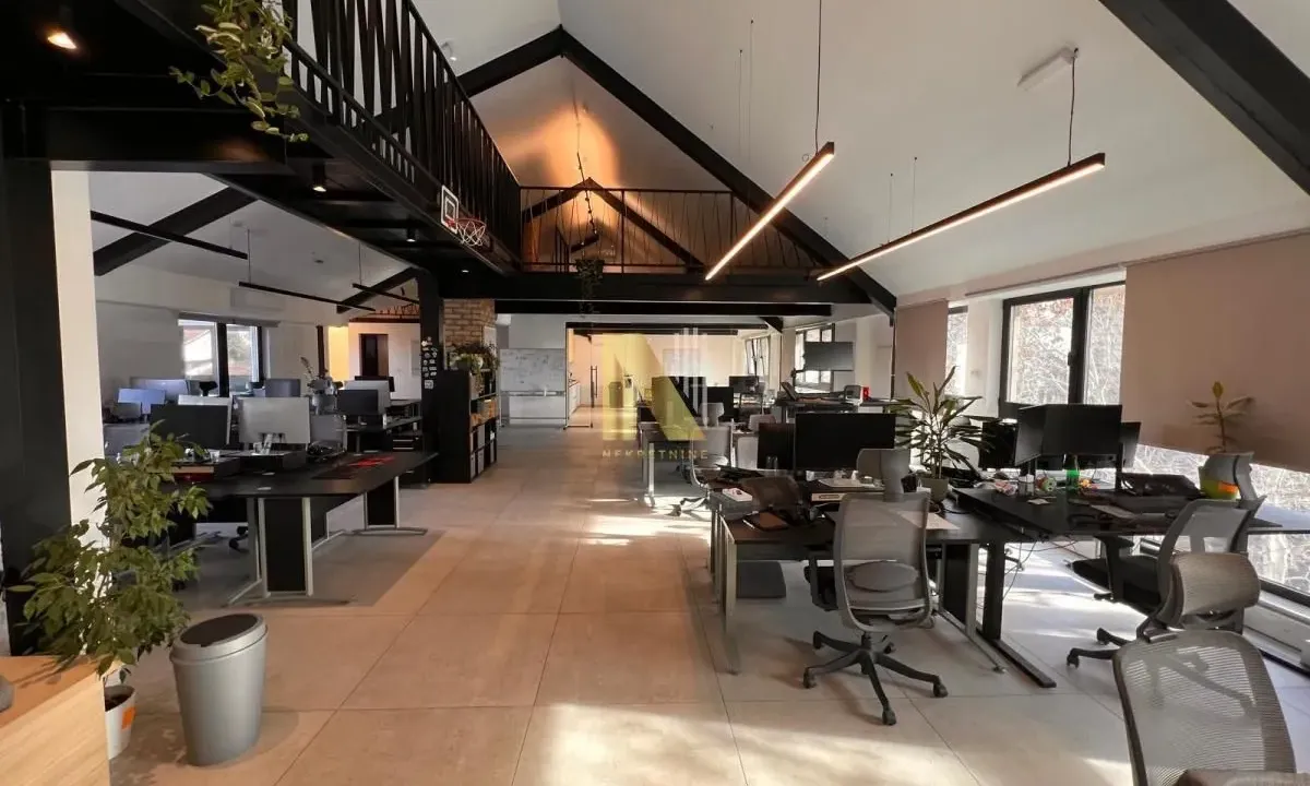 Rent, office space, 584m², Centar, Novi Sad